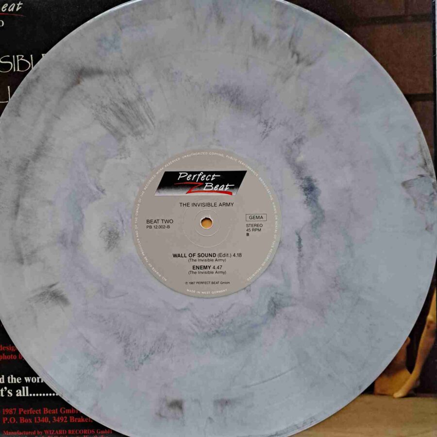 Invisible Army – Wall Of Sound – Disc Vinil 2MAXI VG+ (lotI)