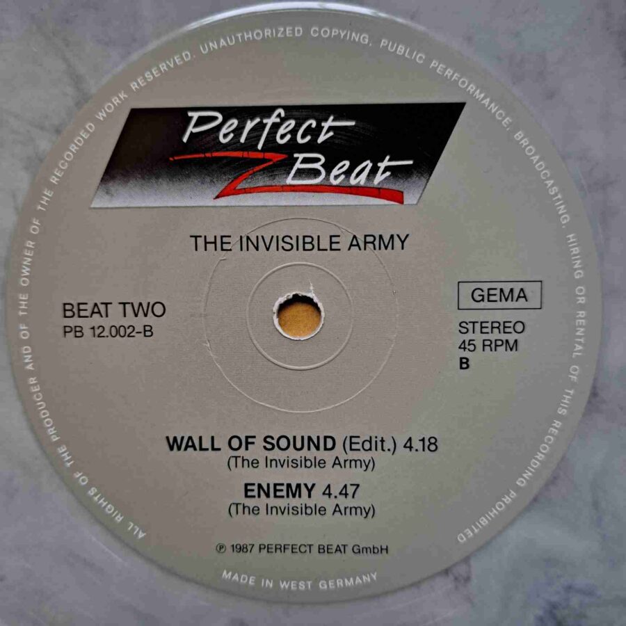 Invisible Army – Wall Of Sound – Disc Vinil 2MAXI VG+ (lotI)