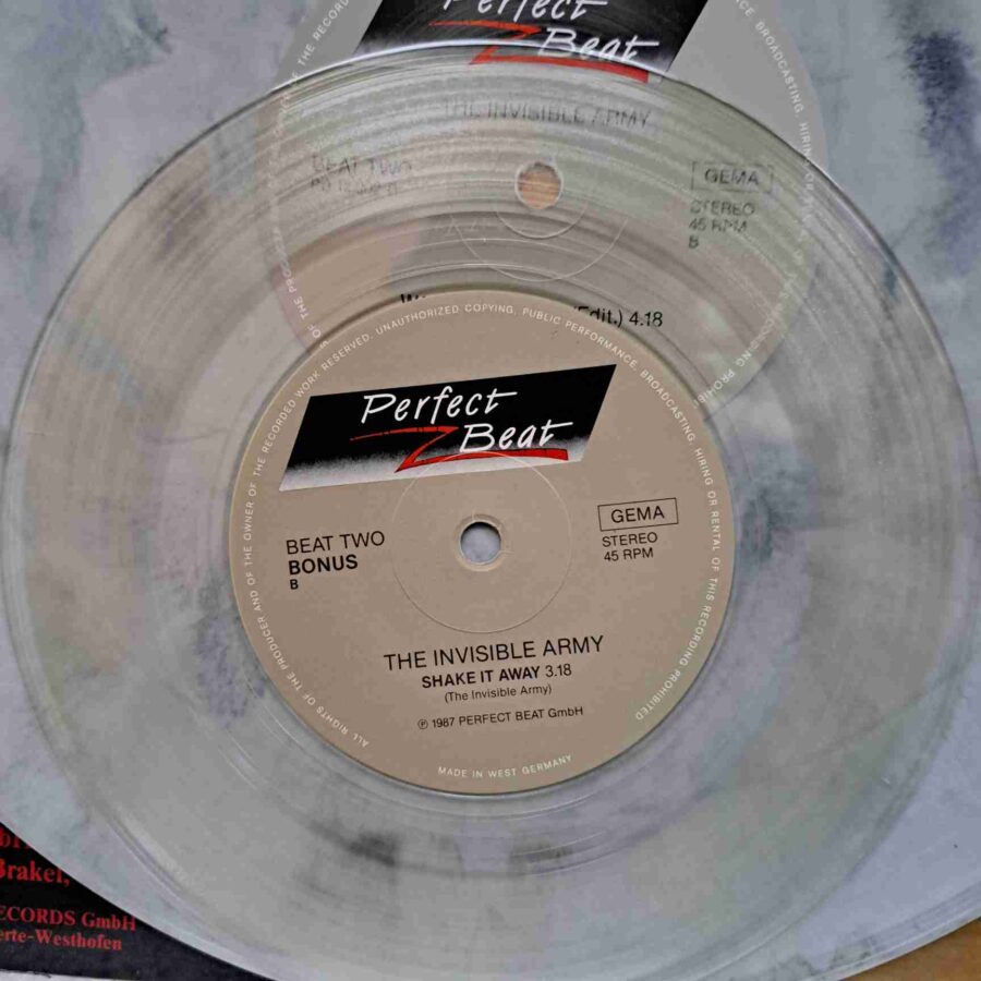 Invisible Army – Wall Of Sound – Disc Vinil 2MAXI VG+ (lotI)