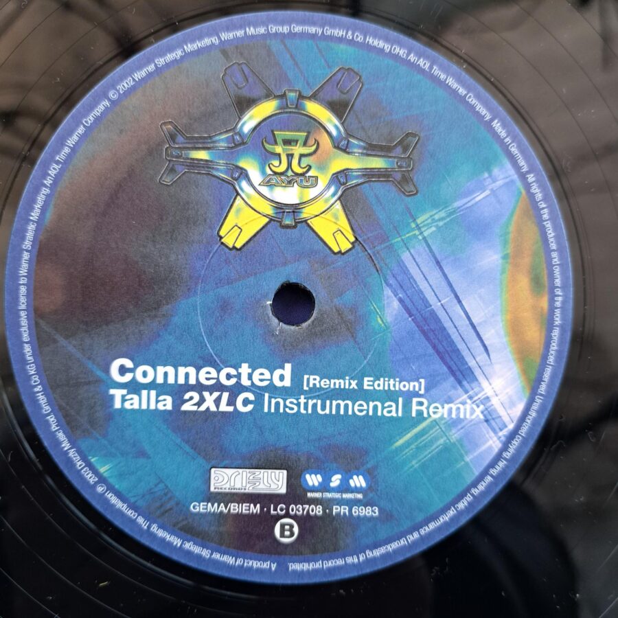 Ayu – Connected (Remix Edition) Disc VINIL LP VG+ MAXI