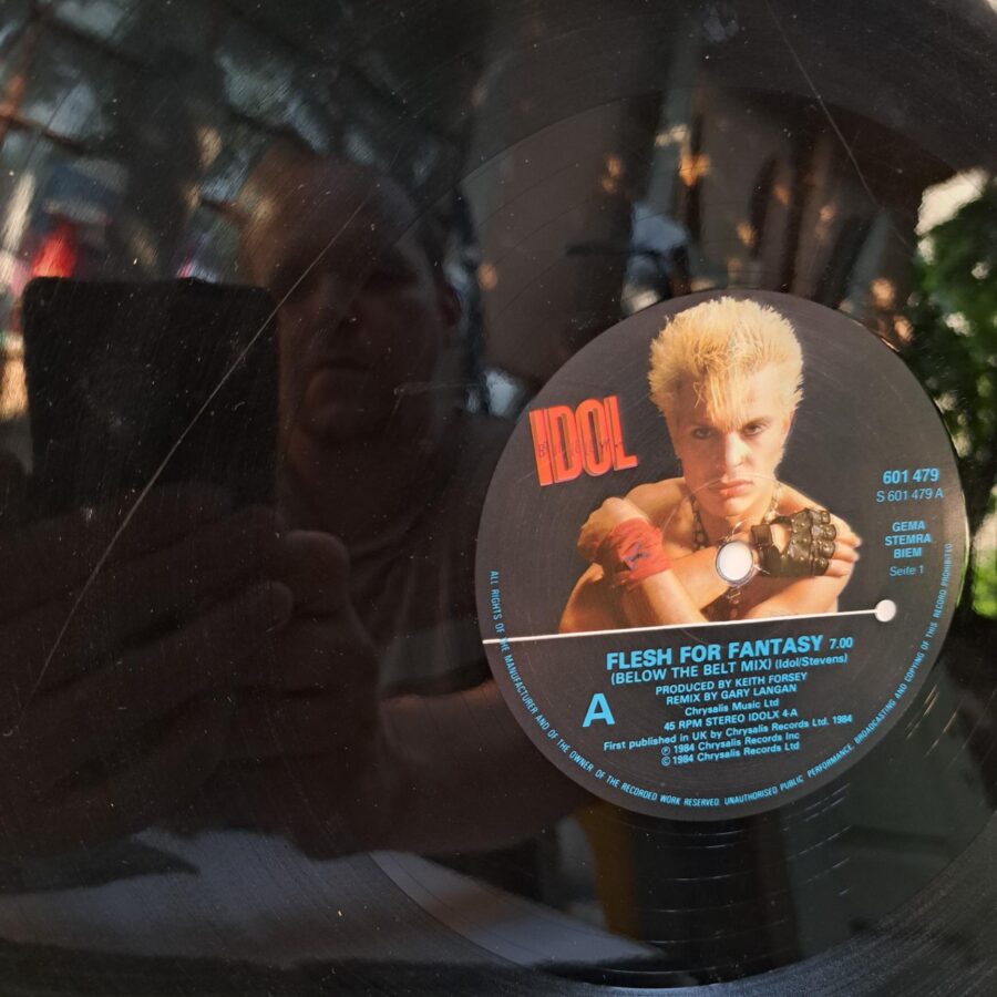 Billy Idol – Flesh For Fantasy (Below The Belt Mix) Billy Idol – Flesh For Fantasy (Below The Belt Mix) Disc Vinil maxi VG (lotC)