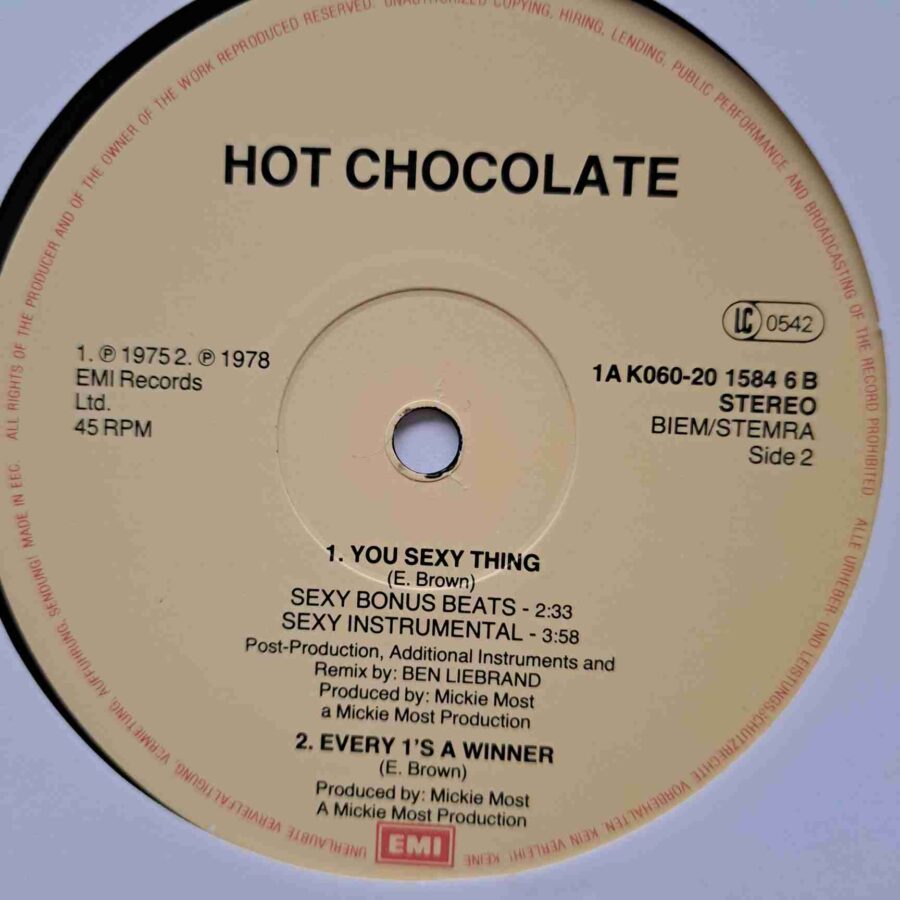Hot Chocolate – You Sexy Thing (Extended Replay Mix) (1) Hot Chocolate – You Sexy Thing (Extended Replay Mix) – Disc Vinil MAXI 45 RPM VG+ (lotA)