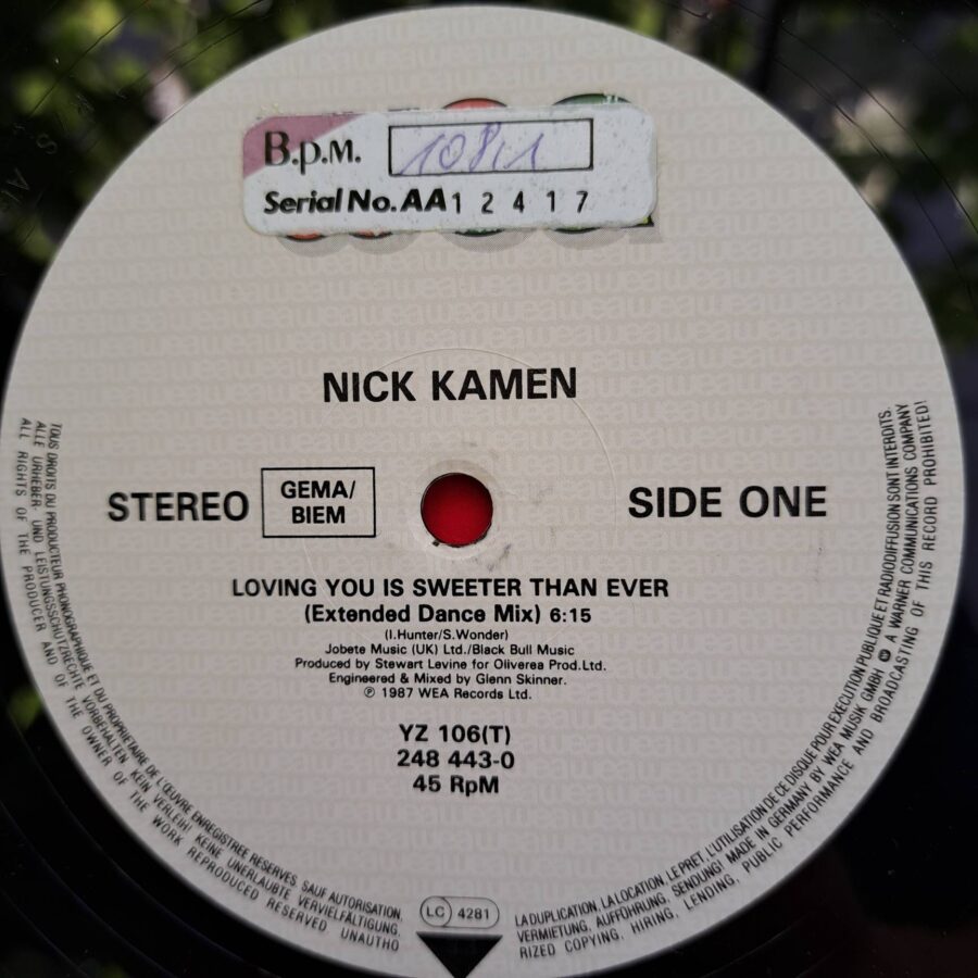 Loving You Is Sweeter Than Ever (Extended Dance Mix) (1) Nick Kamen – Loving You Is Sweeter Than Ever (Extended Dance Mix) – Disc VINIL MAXI VG VG+ (box5)
