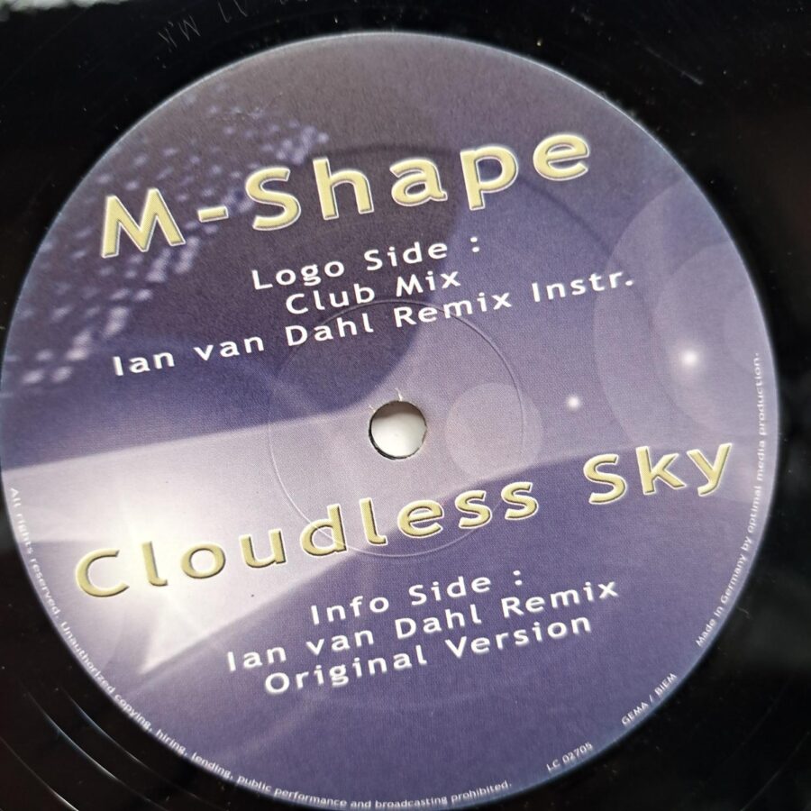 M-Shape – Cloudless Sky (3) M-Shape – Cloudless Sky - Disc Vinil MAXI VG+ (lotE)