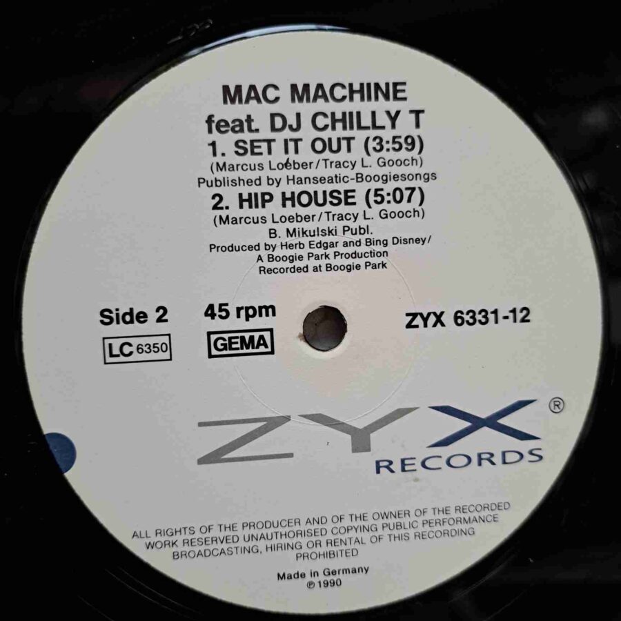 Mac Machine Featuring DJ Chilly T – Set It Out (1) Mac Machine Featuring DJ Chilly T – Set It Out - Disc Vinil MAXI 45 RPM VG (lotK)