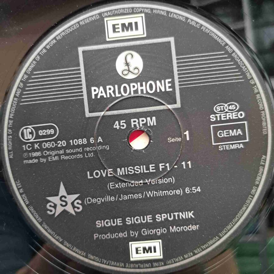 Sigue Sigue-Sputnik – Love Missile F1 - 11 (Extended Mix) (1) Sigue Sigue-Sputnik – Love Missile F1 - 11 (Extended Mix) - Disc Vinil MAXI 45 RPM VG+ (lotM)