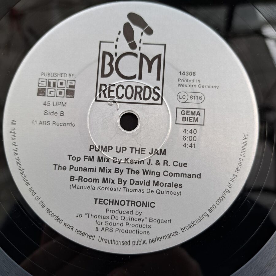 Technotronic Featuring Felly – Pump Up The Jam (The Remixes) Technotronic Featuring Felly – Pump Up The Jam (The Remixes) Disc VINIL MAXI VG+