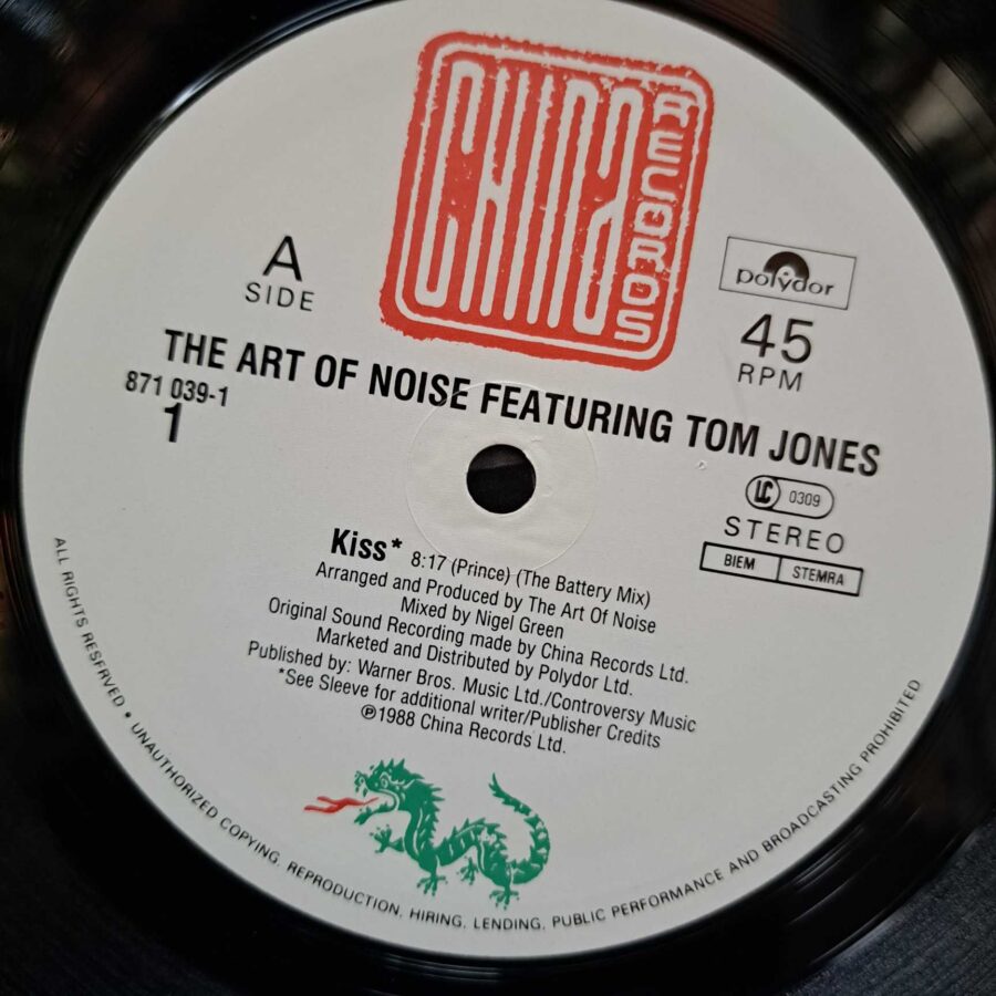 The Art Of Noise Featuring Tom Jones – Kiss DISC VINIL MAXI VG+ (boxE)