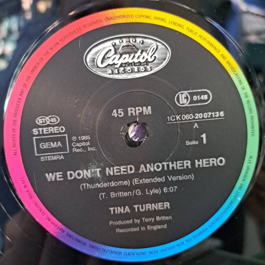 Tina Turner – We Don't Need Another Hero (Thunderdome) (1) Tina Turner – We Don't Need Another Hero (Thunderdome) – Disc Vinil MAXI VG (lotD)