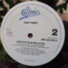 Tony Terry – She's Fly (1) Tony Terry – She's Fly Disc VINIL MAXI VG+ (BOX5)