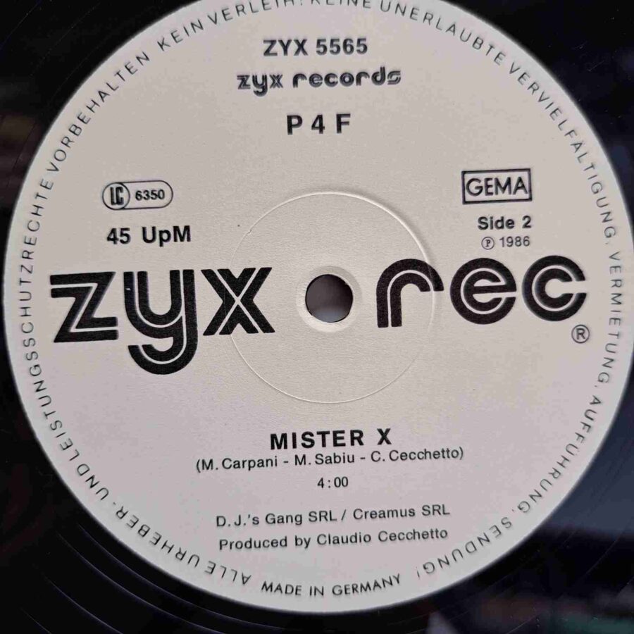 P4F – Diamond SKU2 (1) P4F – Diamond - Disc Vinil MAXI Single 45 RPM VG+