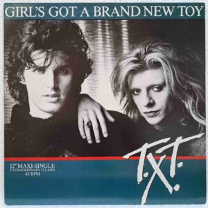 T.X.T. – Girl's Got A Brand New Toy (Extraordinary D.J.-Mix) SKU2 (2) T.X.T. – Girl's Got A Brand New Toy (Extraordinary D.J.-Mix) - Disc Vinil MAXI 45 RPM VG+