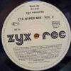 ZYX Hyper Mix Vol. 2 SKU2 (1) ZYX Hyper Mix Vol. 2 - Primadonna, Cruisin' Gang, Valerie Dore, Mike Rogers, Charlie - Disc Vinil LP VG+