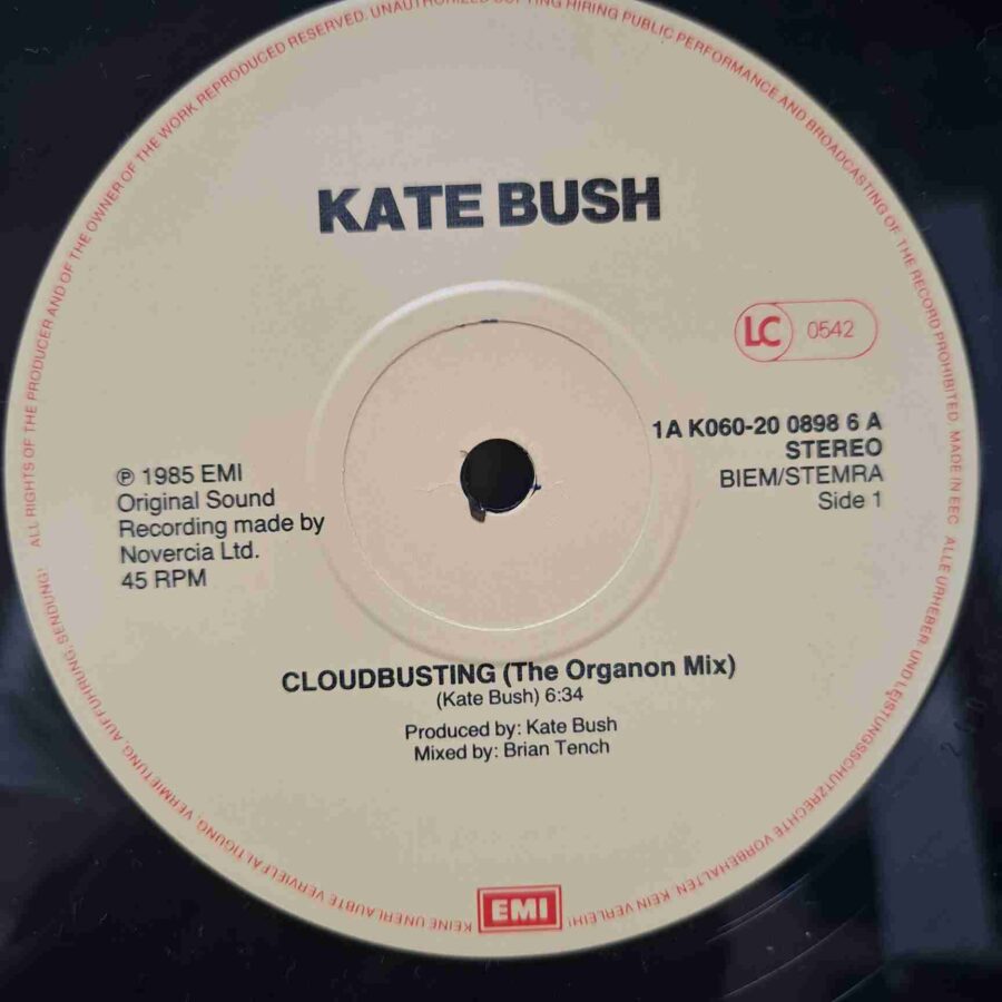 Kate Bush – Cloudbusting SKU13 (1) Kate Bush – Cloudbusting - Disc VINIL MAXI 45 RPM VG+