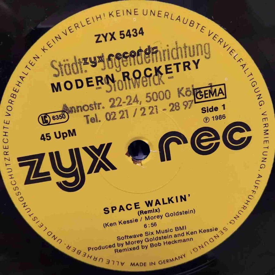 Modern Rocketry – Space Walkin' (Remix) Cuba Libre (Remix) (1) Modern Rocketry – Space Walkin' (Remix) / Cuba Libre (Remix) - Disc Vinil MAXI 45 RPM VG+