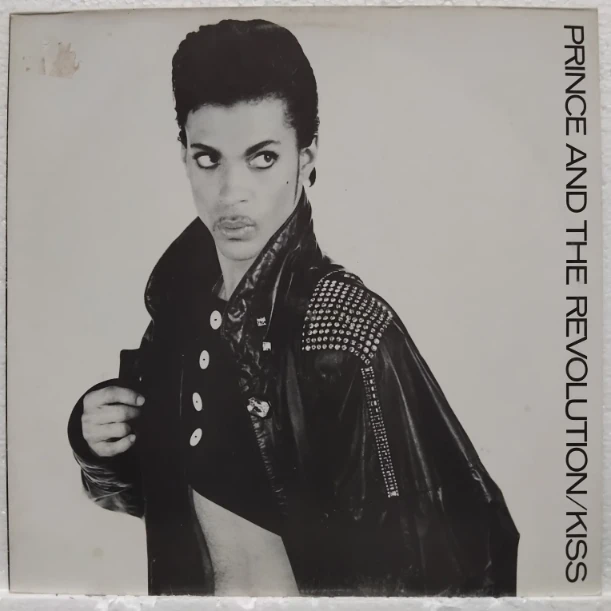Prince And The Revolution – Kiss SKU7 (2) Prince And The Revolution – Kiss - Disc VINIL MAXI 45 RPM VG VG+ US