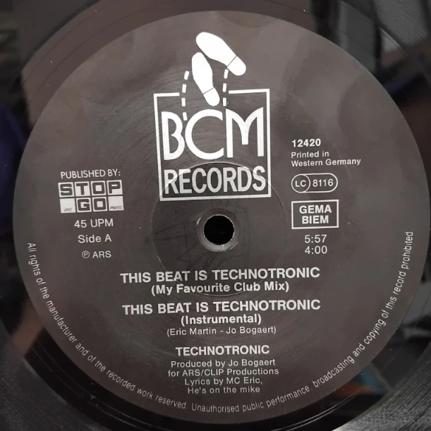 Technotronic Feat. MC Eric – This Beat Is Technotronic SKU7 (1) Technotronic Feat. MC Eric – This Beat Is Technotronic - Disc VINIL MAXI 45 RPM VG VG+
