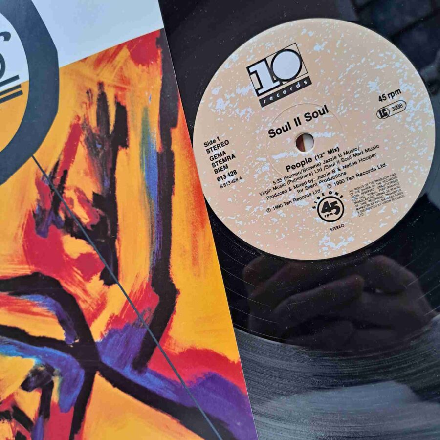 Soul II Soul – People SKU4 (1) Soul II Soul – People – Disc VINIL MAXI 45 RPM VG+